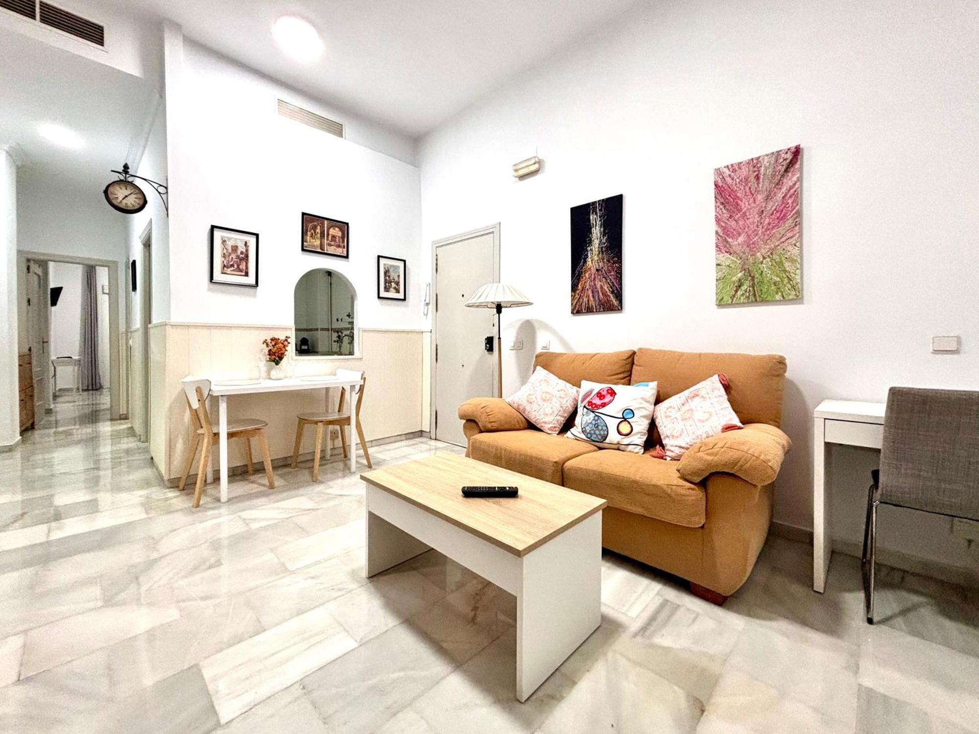 El Reloj Del Viajero 2 Apartment Seville Luaran gambar